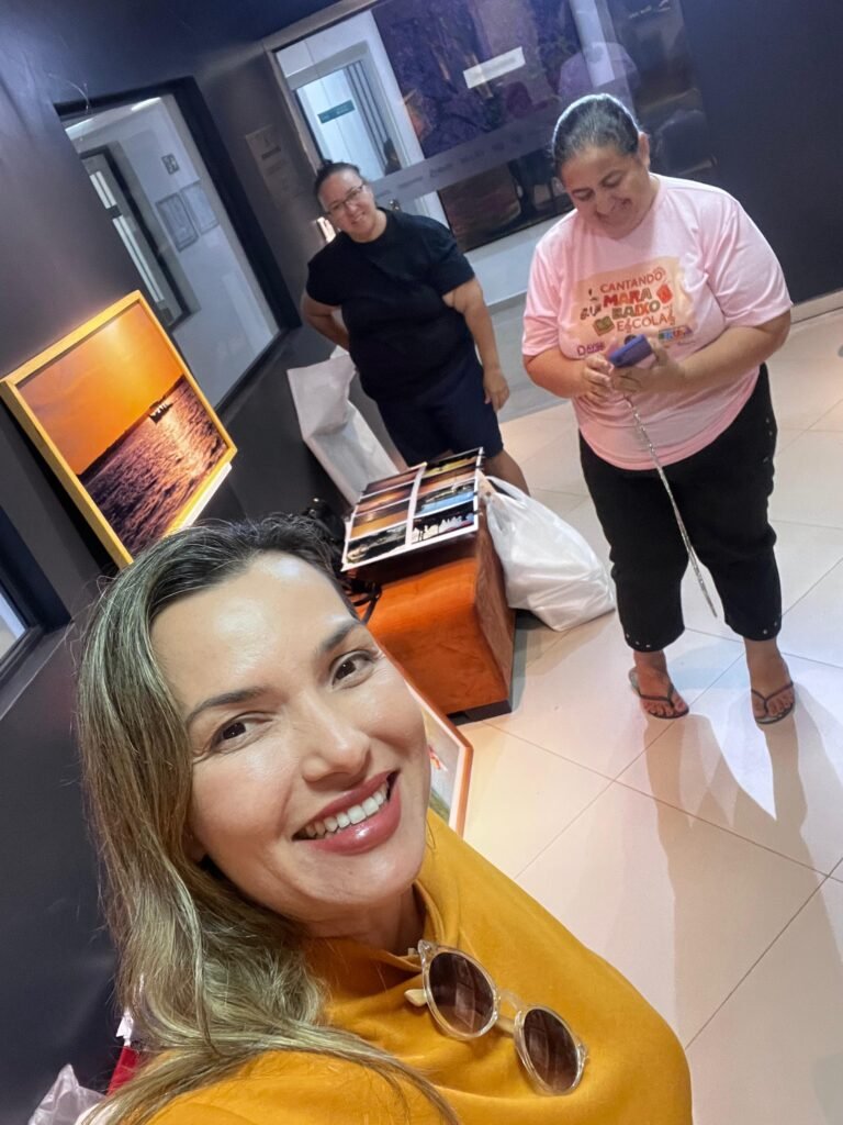 Imagem-do-WhatsApp-de-2025-08-19-as-14.38.37_30480b70-768x1024 EXPOSIÇÃO “INVISÍVEIS AO OLHAR COMUM”