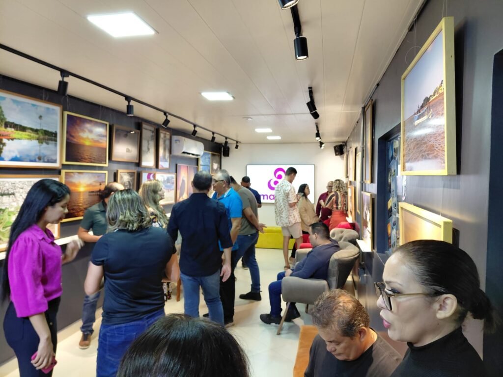 Imagem-do-WhatsApp-de-2025-08-19-as-15.43.35_8a4df79c-1024x768 EXPOSIÇÃO “INVISÍVEIS AO OLHAR COMUM”