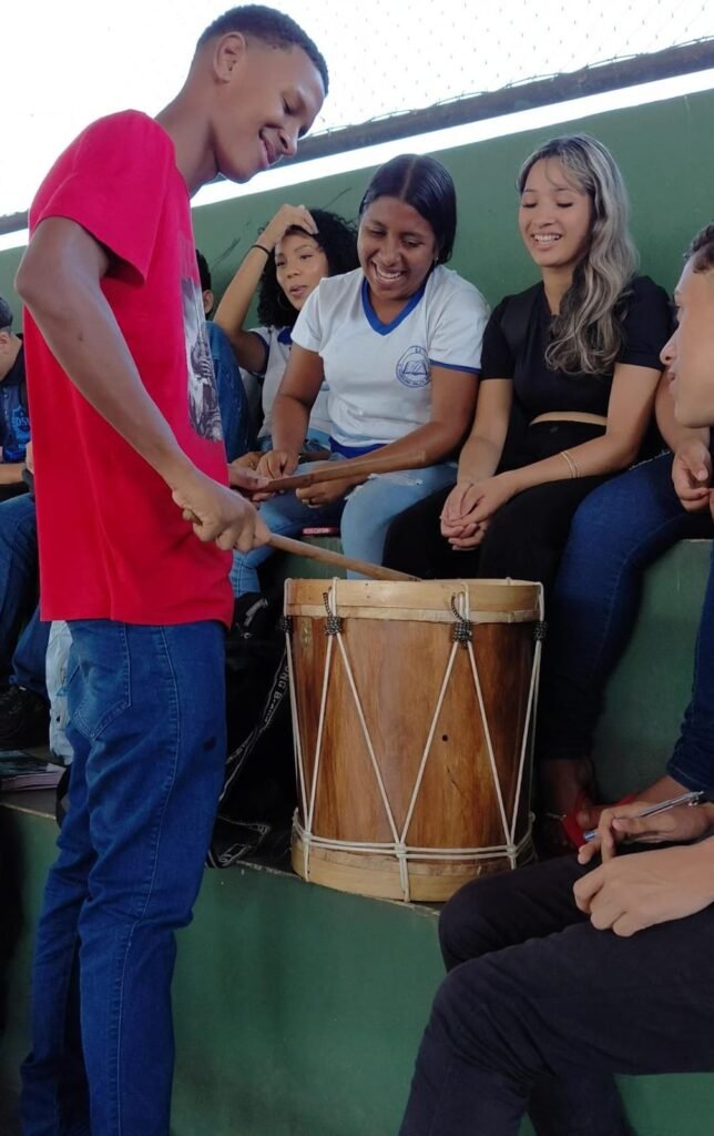 marcelo-coimbra-2--644x1024 AÇÃO CULTURAL O MARABAIXO VEM À ESCOLA