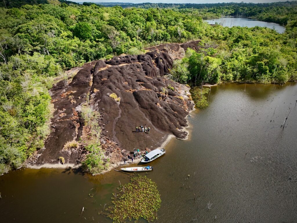 Imagem-do-WhatsApp-de-2025-10-20-as-18.18.42_6b5753a2-1024x768 PEDRA DO RAPEL