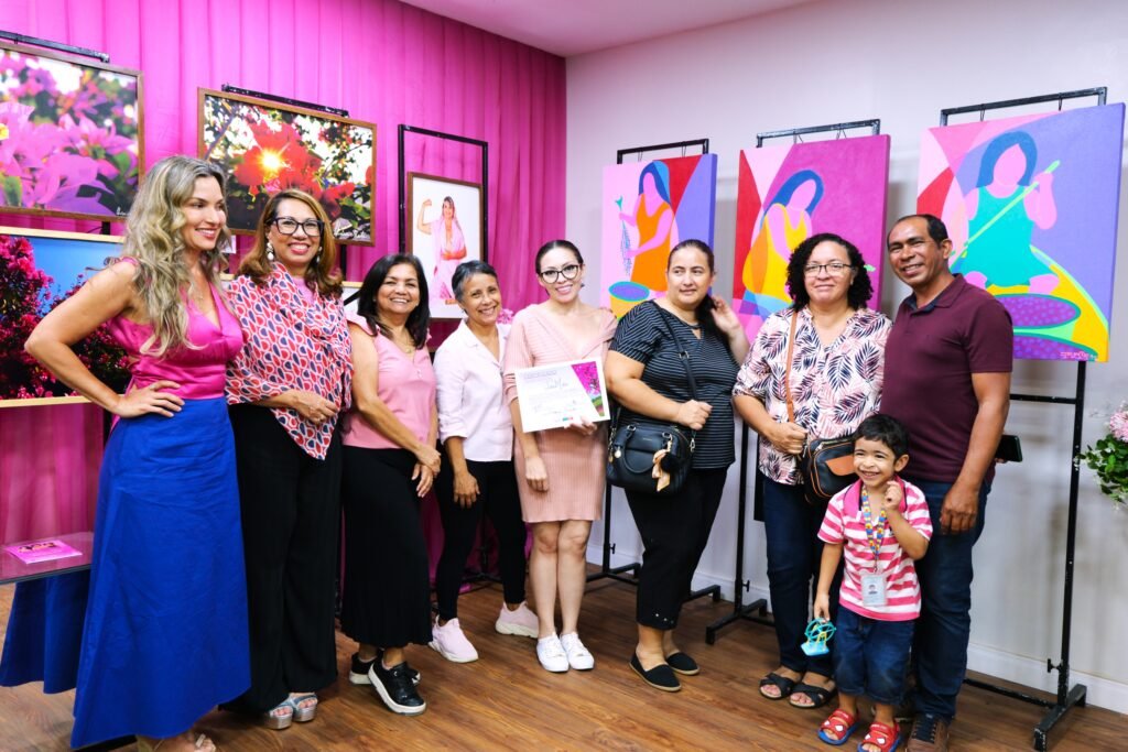 ARTISTAS-DA-ESPOSICAO1-1024x683 OUTUBRO ROSA INSPIRA ARTE, AUTOCUIDADO E PREVENÇÃO NO AMAPÁ