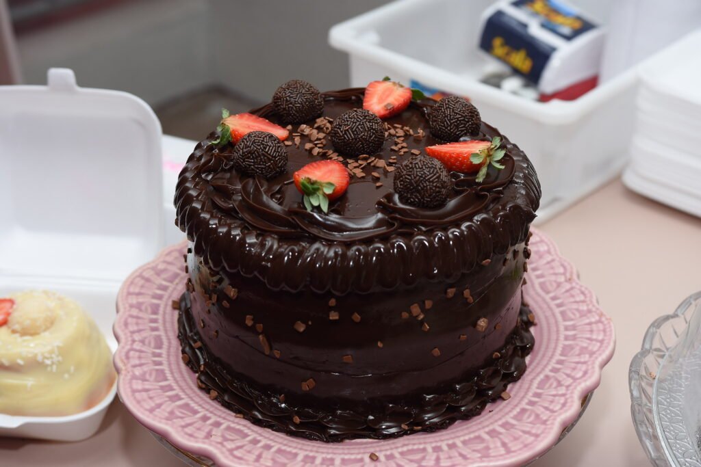 CRM_2791-1024x683 Chá Rosa reúne mais de 250 mulheres em Santana e arrecada 603 kg de alimentos para famílias em vulnerabilidade