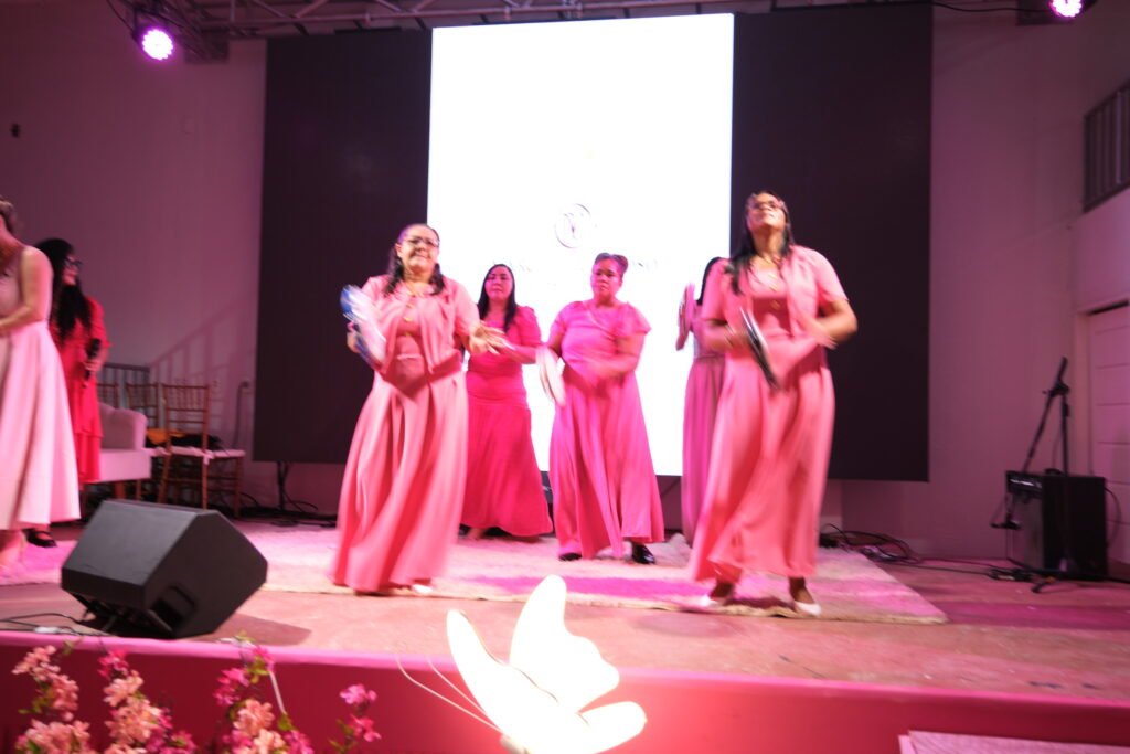 DSCF3237-1024x683 Chá Rosa reúne mais de 250 mulheres em Santana e arrecada 603 kg de alimentos para famílias em vulnerabilidade