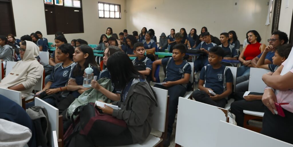 DSCF3945-1024x517 Cantando Marabaixo nas Escolas celebra o Mês da Consciência Negra com palestra na Escola Estadual Antônio João