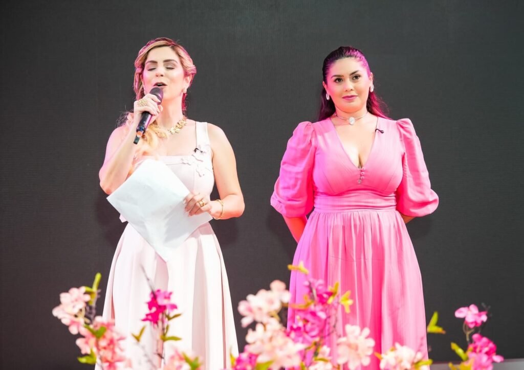 Imagem-do-WhatsApp-de-2025-11-02-as-23.30.05_159eb7e0-1024x724 Chá Rosa reúne mais de 250 mulheres em Santana e arrecada 603 kg de alimentos para famílias em vulnerabilidade