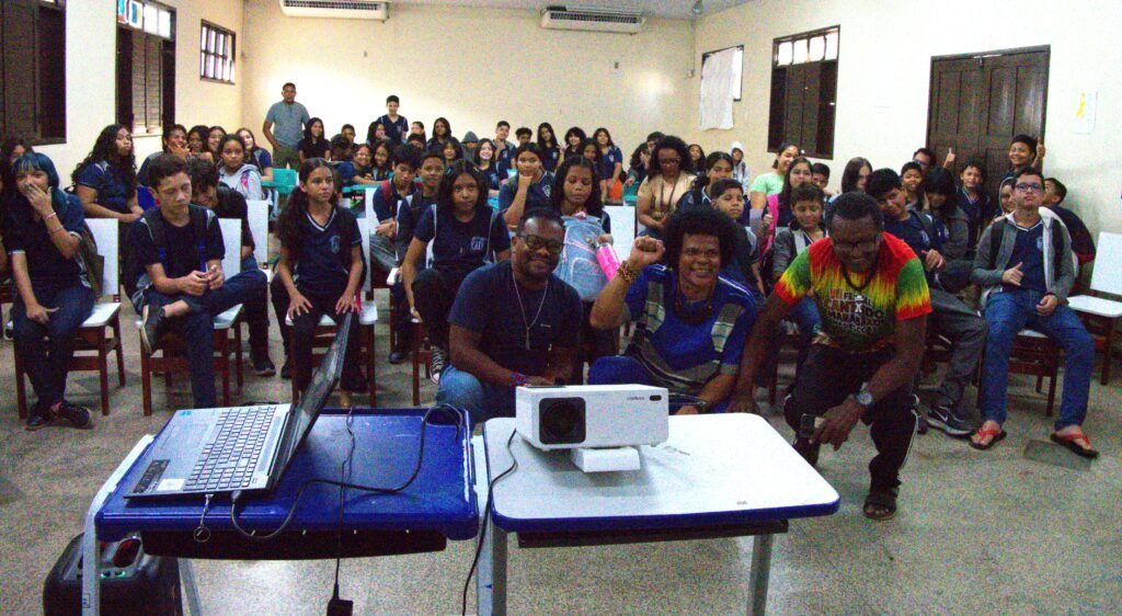 P2540573-1024x562 Cantando Marabaixo nas Escolas celebra o Mês da Consciência Negra com palestra na Escola Estadual Antônio João