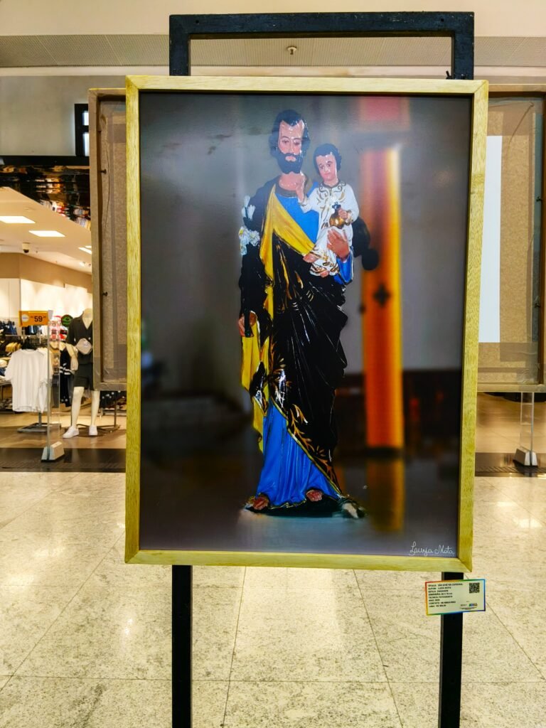 IMG202603202010021-768x1024 Exposição “São José: Fé, História e Identidade Amazônica” ocupa dois shoppings em Macapá e evidencia força dos artistas amapaenses