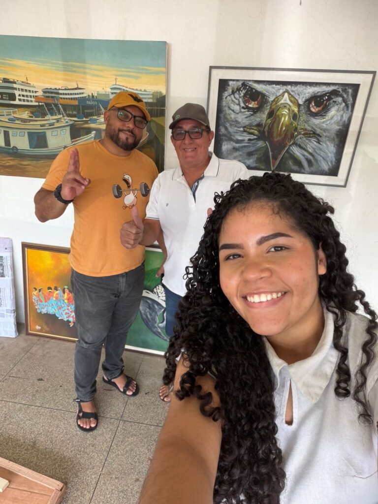 WhatsApp-Image-2026-05-06-at-14.35.19-2jh-768x1024 Cores, cultura e ancestralidade: exposição “Amazônia em Traços” movimenta a cena artística no Amapá