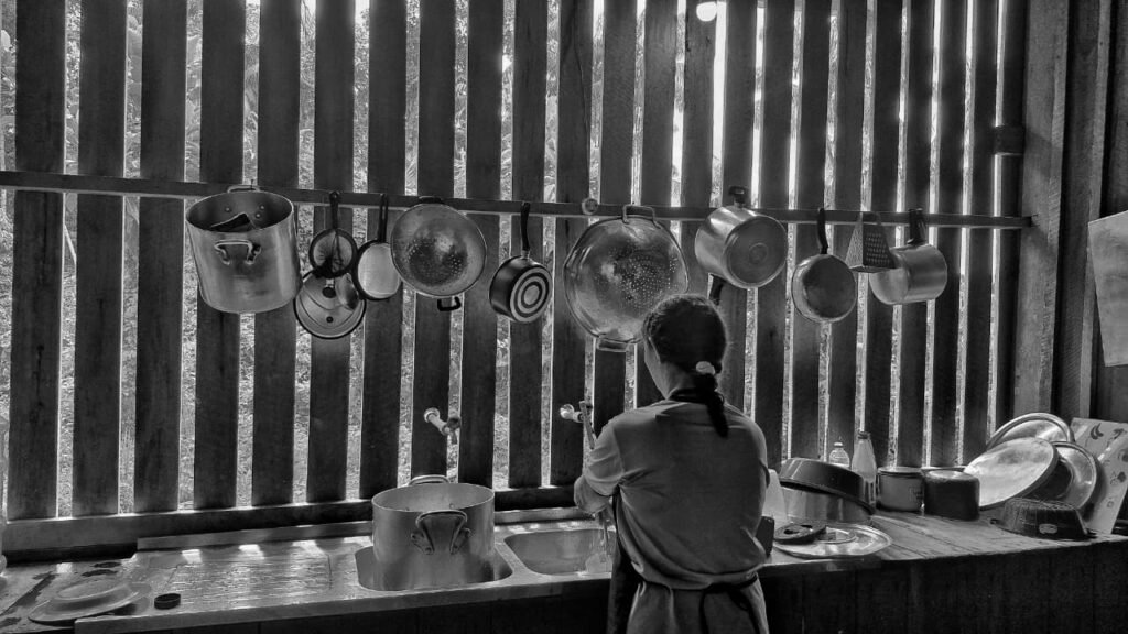 WhatsApp-Image-2026-05-06-at-14.47.03-1024x576 Cores, cultura e ancestralidade: exposição “Amazônia em Traços” movimenta a cena artística no Amapá