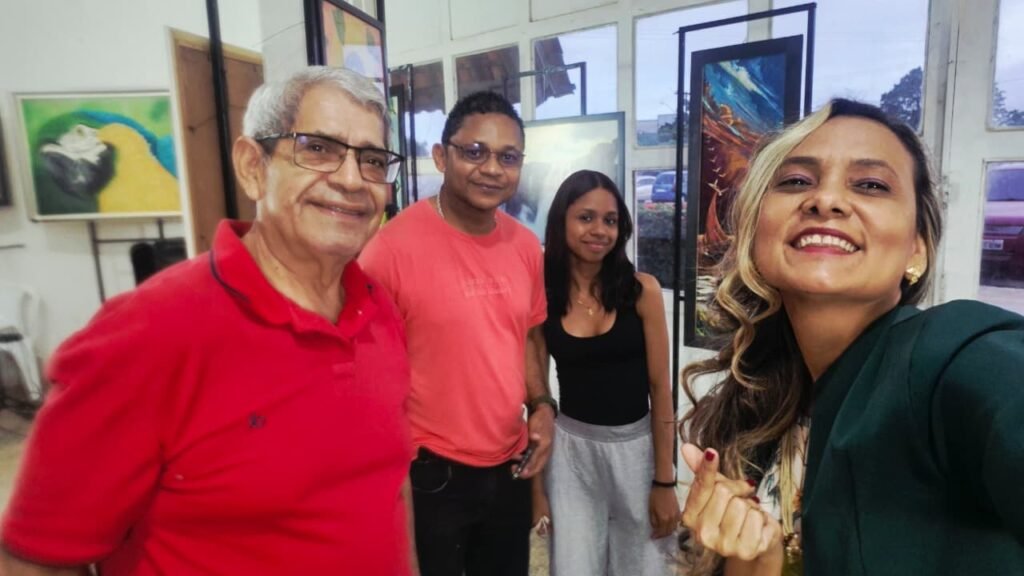 WhatsApp-Image-2026-05-07-at-18.09.16-1024x576 Cores, cultura e ancestralidade: exposição “Amazônia em Traços” movimenta a cena artística no Amapá