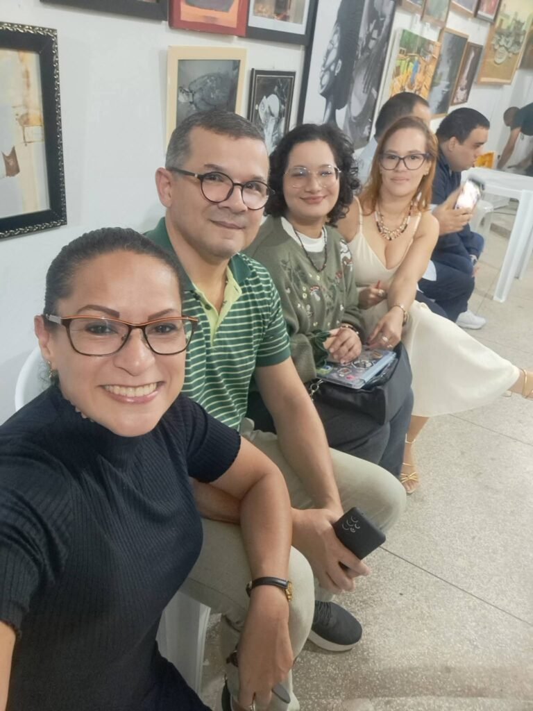WhatsApp-Image-2026-05-07-at-23.26.42ds-768x1024 Cores, cultura e ancestralidade: exposição “Amazônia em Traços” movimenta a cena artística no Amapá