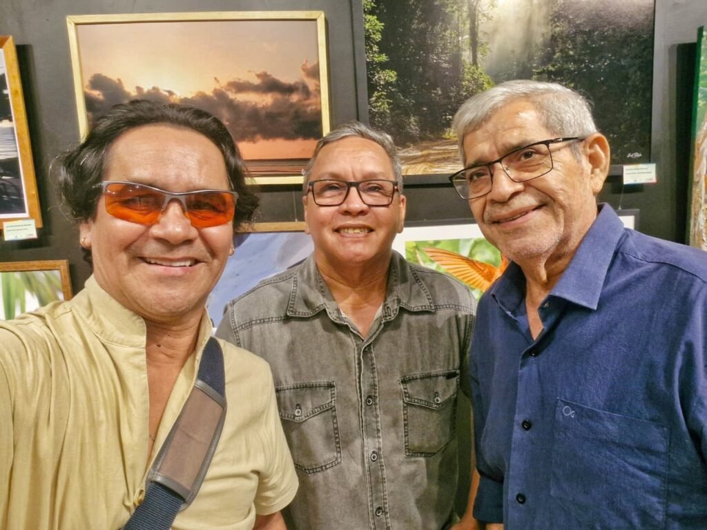 WhatsApp-Image-2026-05-08-at-21.52.23o-1024x768 Cores, cultura e ancestralidade: exposição “Amazônia em Traços” movimenta a cena artística no Amapá