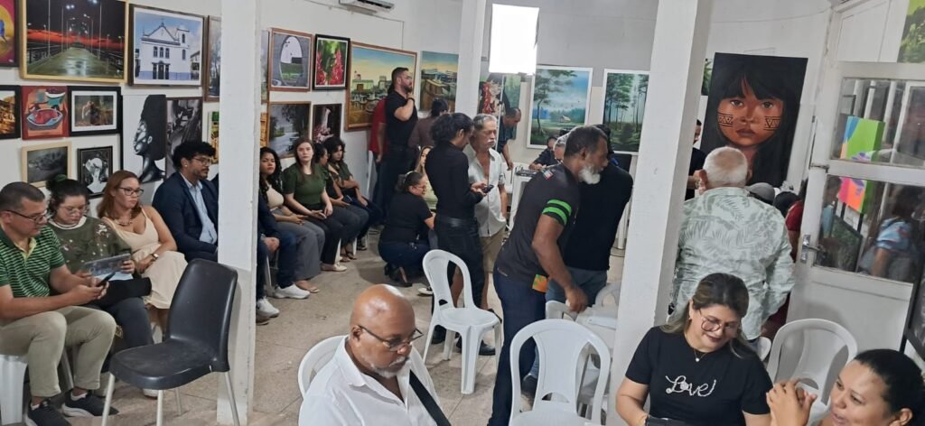 WhatsApp-Image-2026-05-07-at-22.56.40iu-1-1024x472 AMAZÔNIA EM TRAÇOS ENTRA PARA A HISTÓRIA E REÚNE MAIS DE 60 ARTISTAS EM MACAPÁ E SANTANA